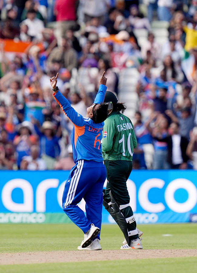 ICC_20Womens_20T20_20cricket_20World_20Cup_20Match_20India_20and_20Pakistan__20_2820_29.jpg 20