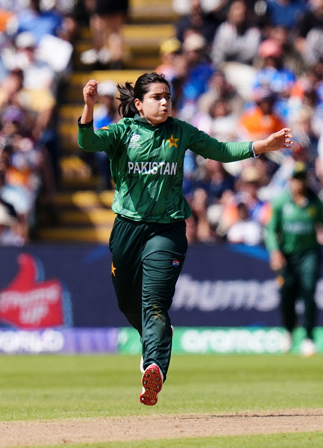 ICC_20Womens_20T20_20cricket_20World_20Cup_20Match_20India_20and_20Pakistan__20_2821_29.jpg 21