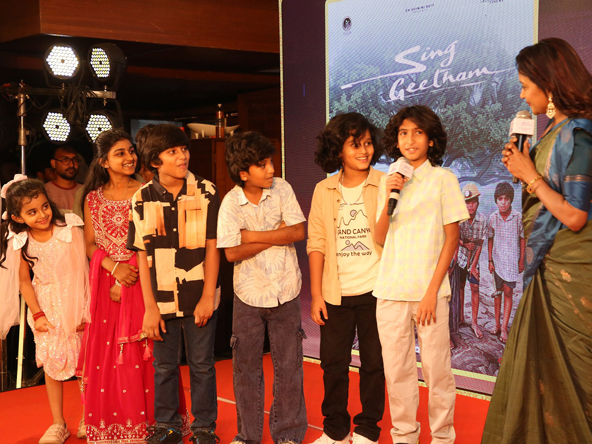 Sing_20Geetham_20Movie_20ThankYou_20Meet_20HD_20Photos__20_2825_29.jpg 25