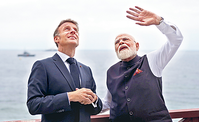 modi2.jpg