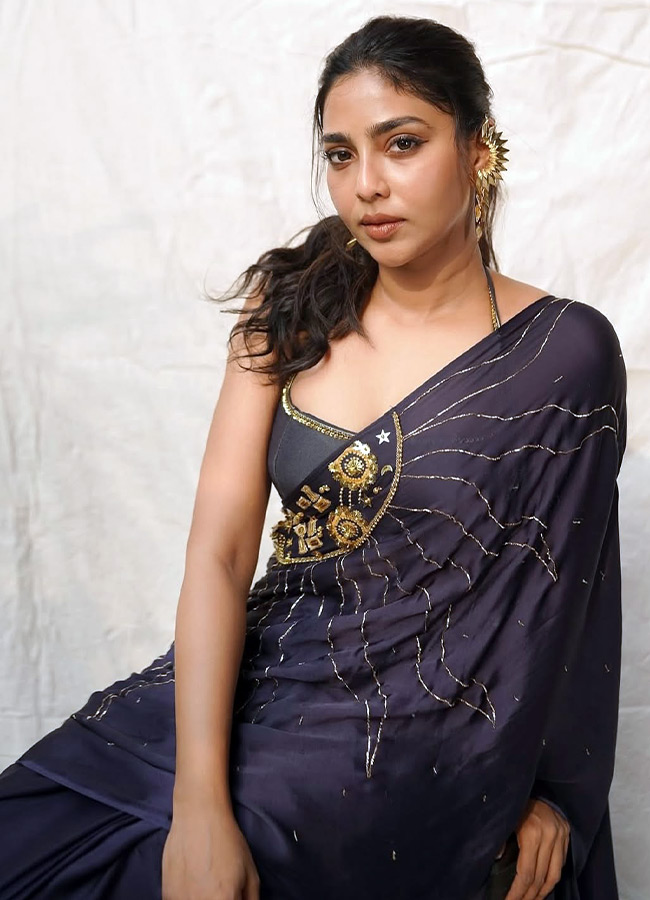Aishwarya_20Lekshmi_20_285_29.jpg 5