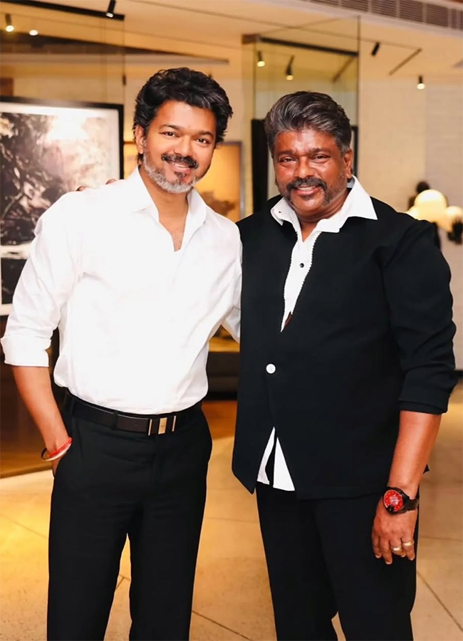 A_20Complete_20Photos_20Gallery_20Of_20Celebrities_20Who_20Met_20Vijay_20After_20He_20Became_20CM_20Of_20Tamil_20Nadu__20_2821_29.jpg 21