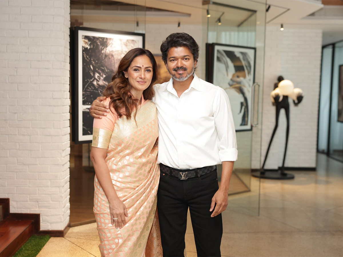 A_20Complete_20Photos_20Gallery_20Of_20Celebrities_20Who_20Met_20Vijay_20After_20He_20Became_20CM_20Of_20Tamil_20Nadu__20_288_29.jpg 8