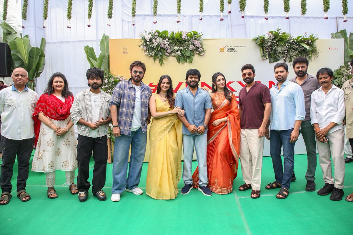 Venkatesh_20And_20Kalyan_20Ram_20Anil_20Ravipudi_20Movie_20Opening__20_282_29.jpg 2