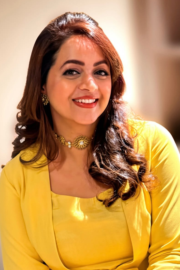 Actress_20Bhavana_20Latest_20Stunning_20Photos_20_284_29.jpg 5