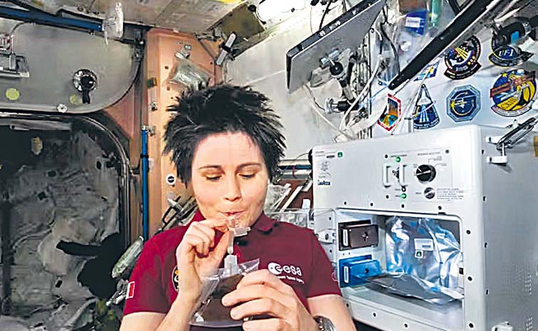Astronauts.jpg