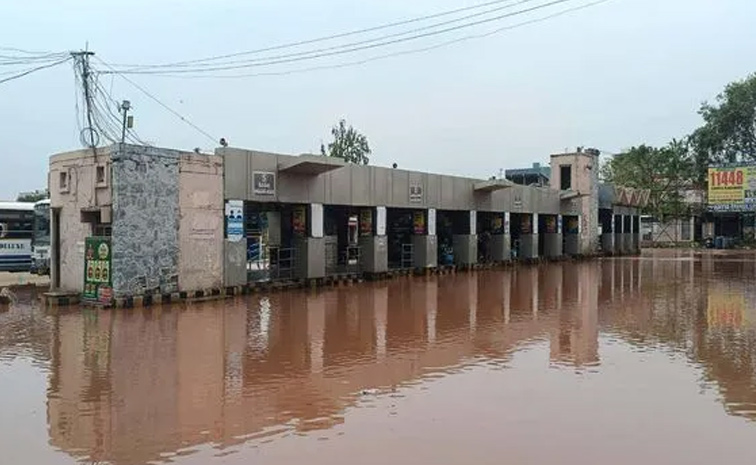 Krishan-And-NTR-District.jpg