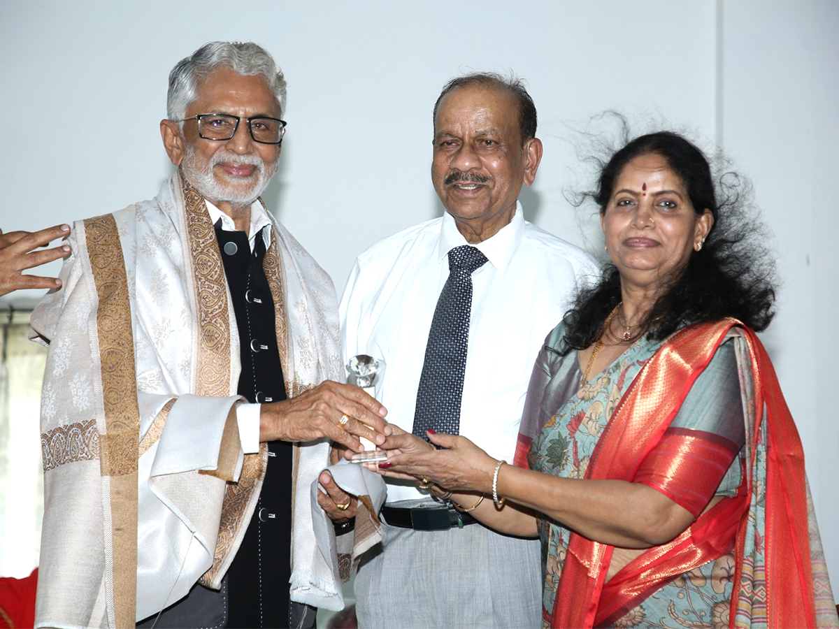 Murali_20Mohan_20Celebrated_20his_2061st_20Wedding_20Anniversary__20_287_29.jpg 7