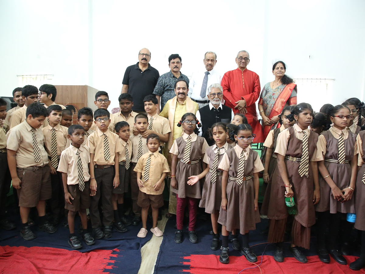 Murali_20Mohan_20Celebrated_20his_2061st_20Wedding_20Anniversary__20_288_29.jpg 8