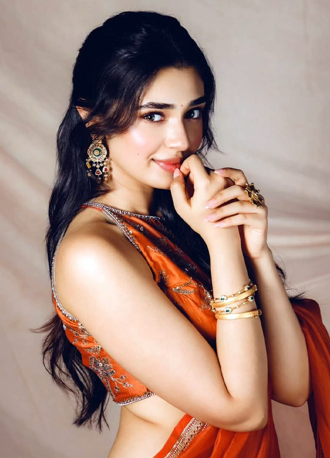 Krithi_20Shetty_20_2814_29.jpg 14