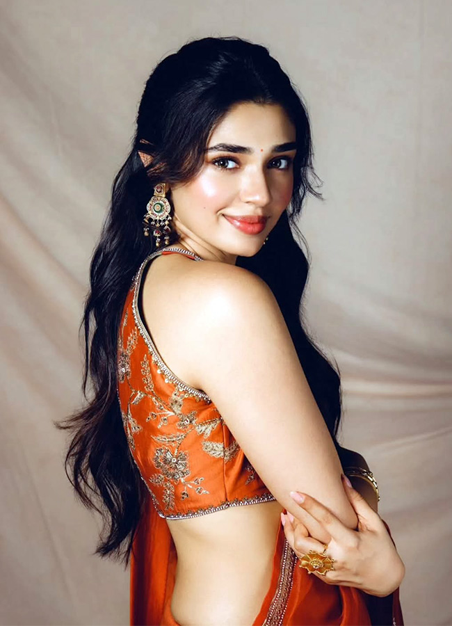 Krithi_20Shetty_20_282_29.jpg 2