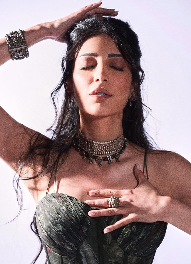 Shruti_20Haasan_20_285_29.jpg 5