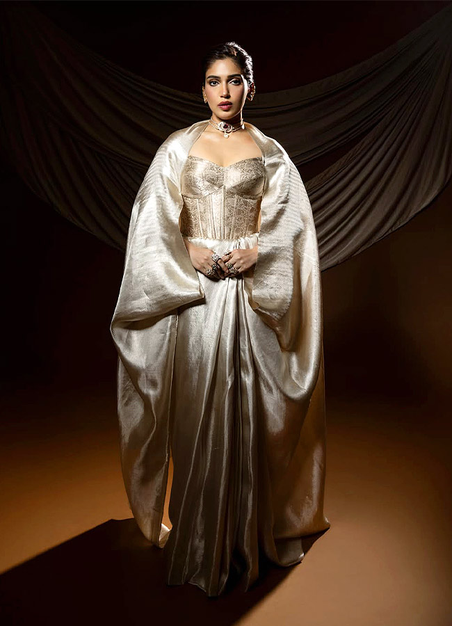 Bhumi_20Pednekar_20_289_29.jpg 9