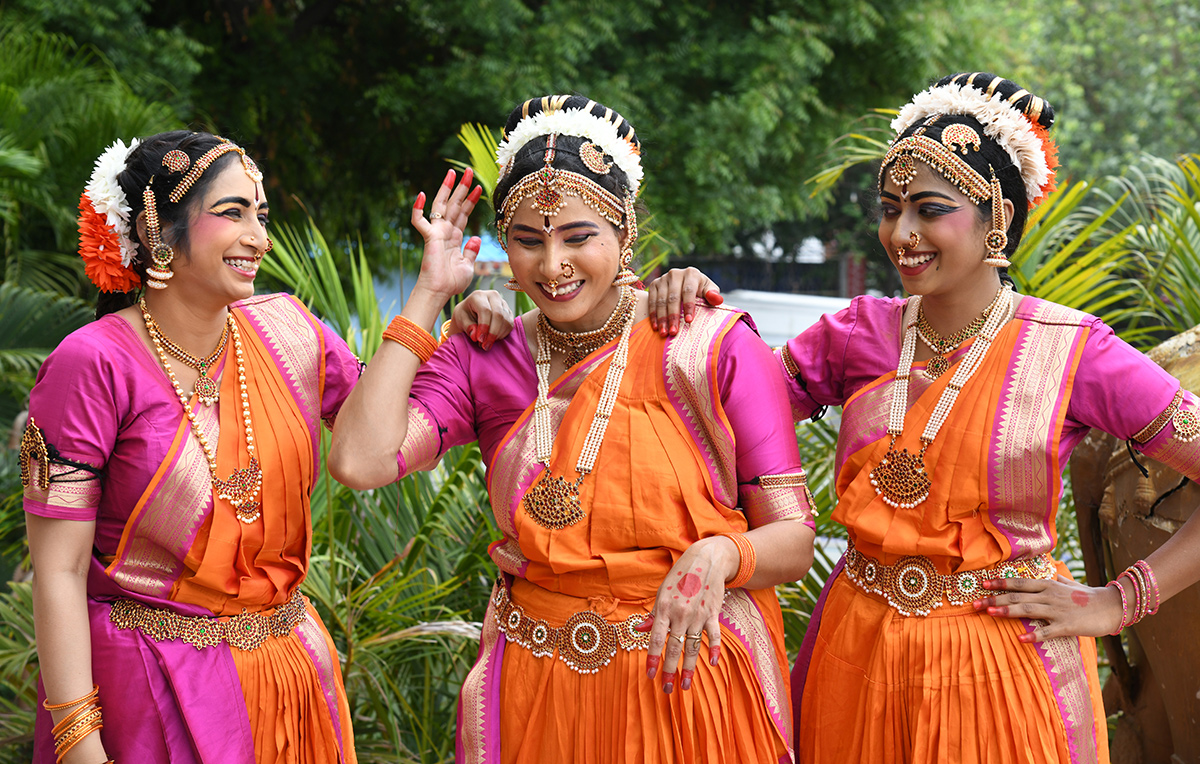 Kuchipudi_20Dance_20Performance_20Ravindra_20Bharathi__20_286_29.jpg 6