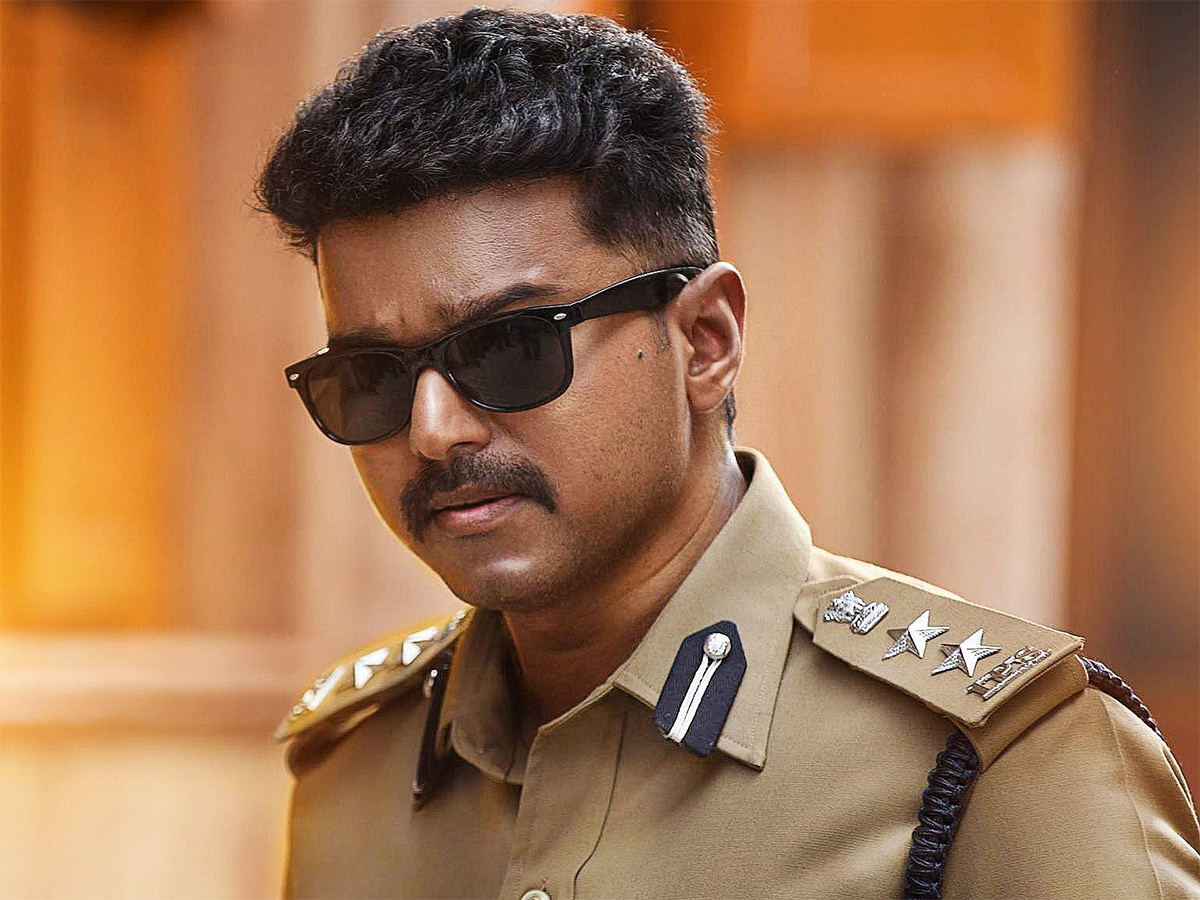 Photos_20Gallery_20Full_20Of_20Mass_2C_20Style_20And_20Emotion_2C_20TN_20CM_20Vijay_20Birthday_20Special_20Images_20You_20Cant_20Miss__20_2813_29.jpg 13