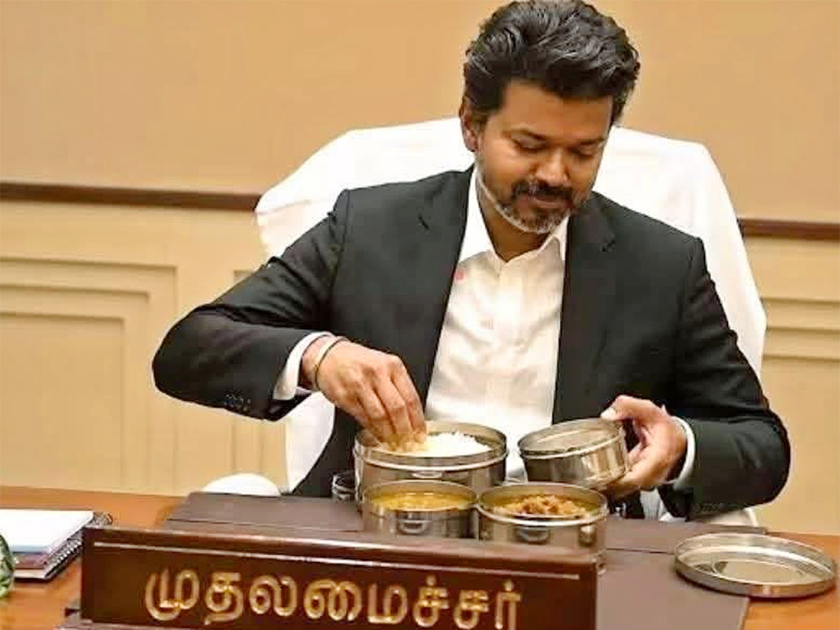 Photos_20Gallery_20Full_20Of_20Mass_2C_20Style_20And_20Emotion_2C_20TN_20CM_20Vijay_20Birthday_20Special_20Images_20You_20Cant_20Miss__20_2818_29.jpg 18