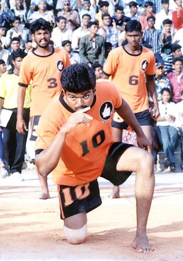 Photos_20Gallery_20Full_20Of_20Mass_2C_20Style_20And_20Emotion_2C_20TN_20CM_20Vijay_20Birthday_20Special_20Images_20You_20Cant_20Miss__20_285_29.jpg 5
