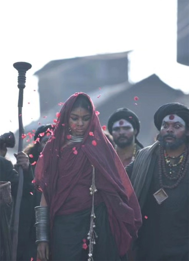 Prabhas_20Salaar_20Movie_20Kateramma_20Child_20Artist_20Farzana_20Sayyed_20New_20Look_20Photos_20Goes_20Viral__20_2815_29.jpg 15