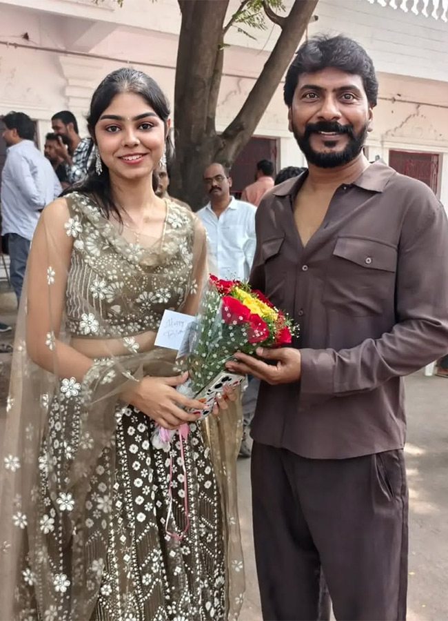 Prabhas_20Salaar_20Movie_20Kateramma_20Child_20Artist_20Farzana_20Sayyed_20New_20Look_20Photos_20Goes_20Viral__20_282_29.jpg 2
