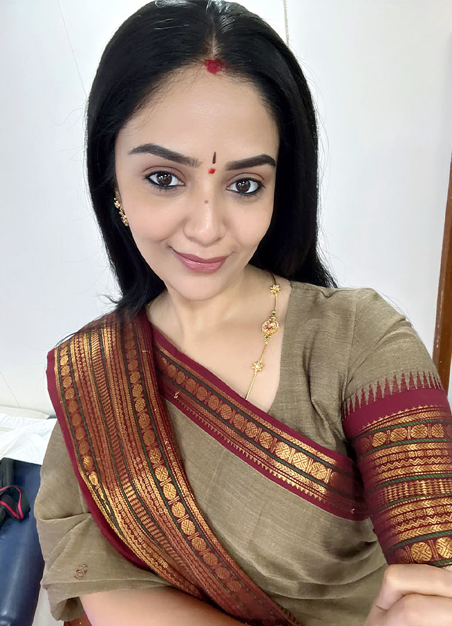 Sree_20mukhi_20_2813_29.jpg 13