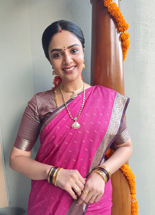 Sree_20mukhi_20_2819_29.jpg 19