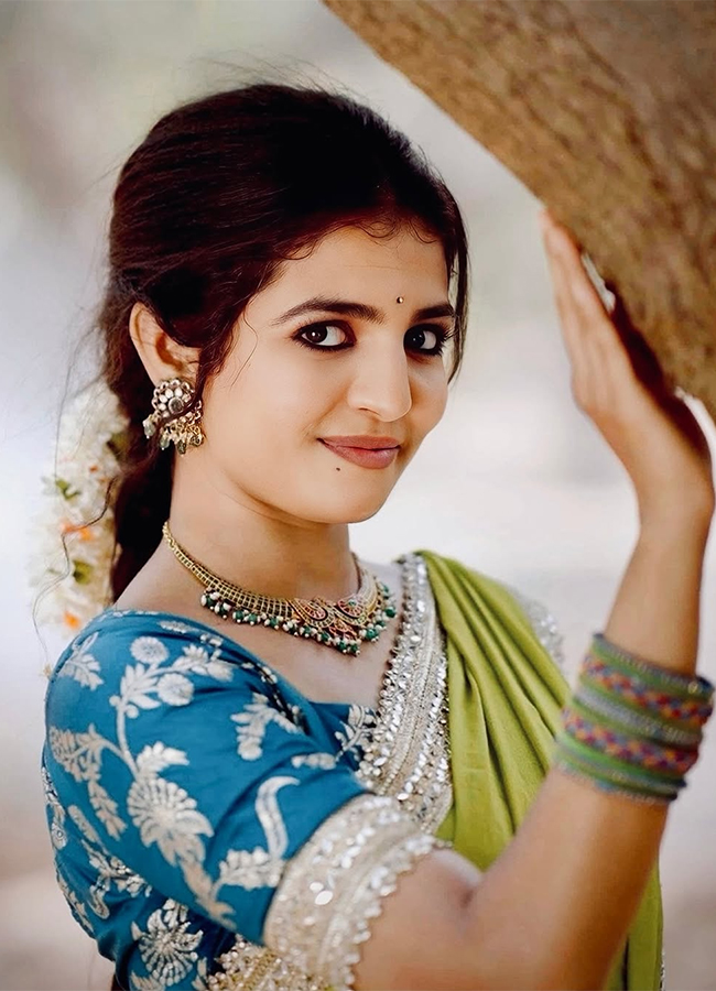Folk_20Actress_20Nagadurga_20Gutha_20Full_20Story_20Viral_20Photos__20_2813_29.jpg 13