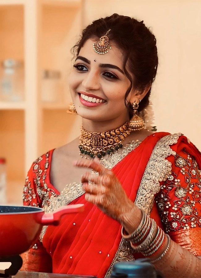 Folk_20Actress_20Nagadurga_20Gutha_20Full_20Story_20Viral_20Photos__20_2815_29.jpg 15