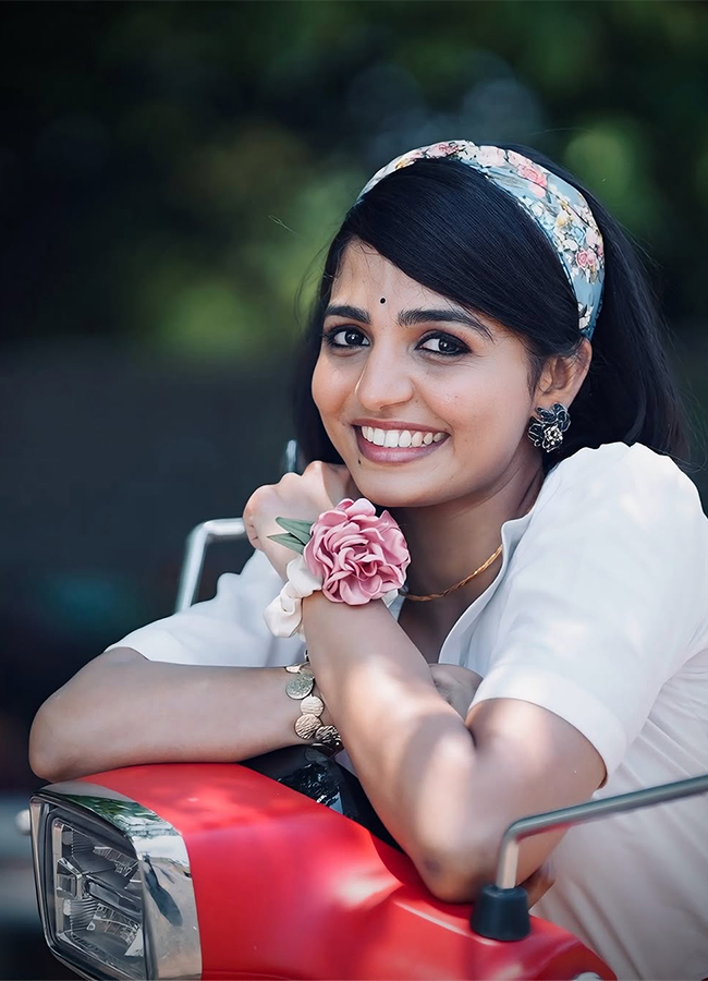 Folk_20Actress_20Nagadurga_20Gutha_20Full_20Story_20Viral_20Photos__20_2818_29.jpg 18