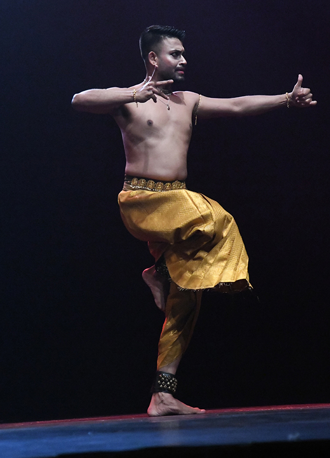 Hyderabad_20_20Kuchipudi_20in_20Ravindra_20Bharathi_20HD_20Photos__20_2814_29.jpg 14
