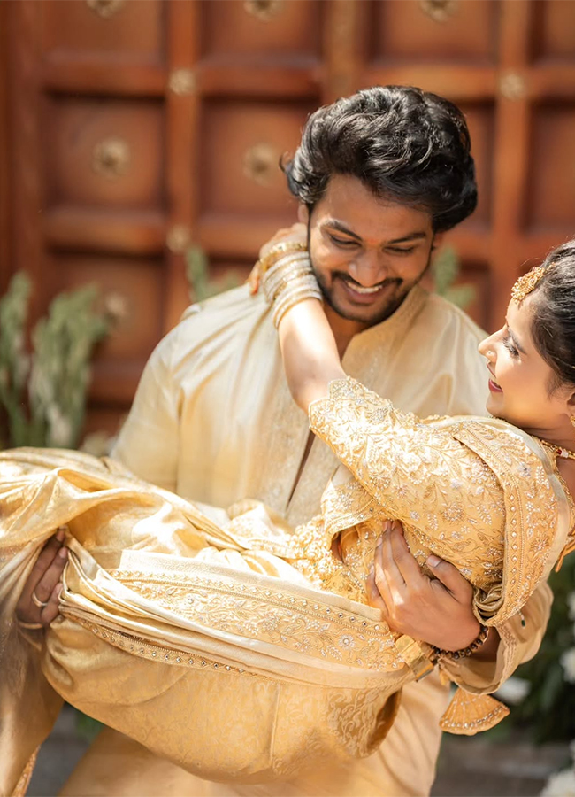 Shanmukh_20Jaswanth_20Wife_20Vaishnavi_20Chodisetti_20After_20Marriage__20_2810_29.jpg 10