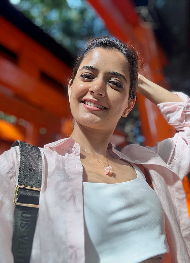 Actress_20Ashika_20Ranganath_20Viral_20Photos__20_288_29.jpg 8
