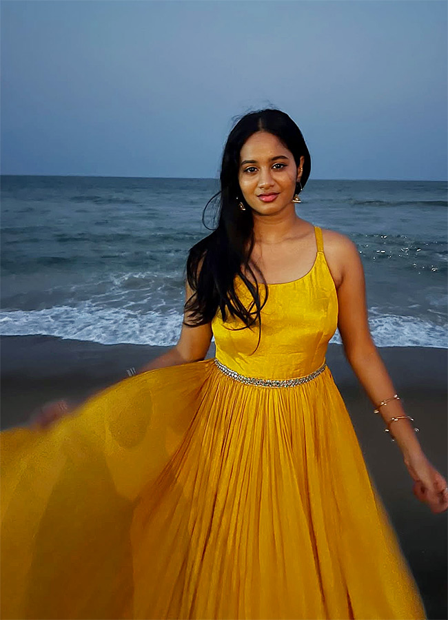 Actress_20Brigida_20Saga_20Director_20Ananth_20love_20of_20my_20life__20_2810_29.jpg 10