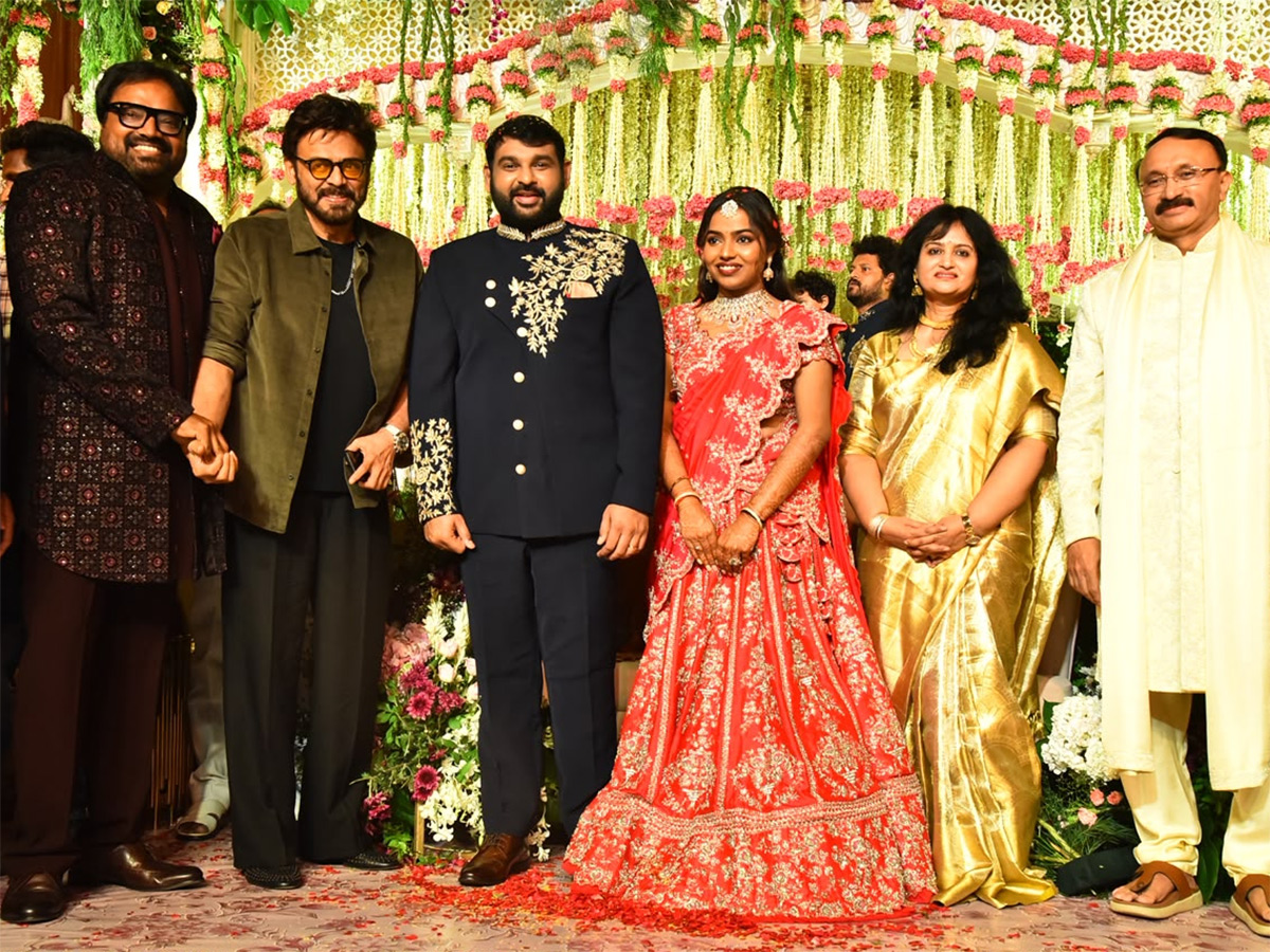 Director_20Meher_20Ramesh_20Daughter_20Wedding_20Reception__20_2811_29.jpg 11