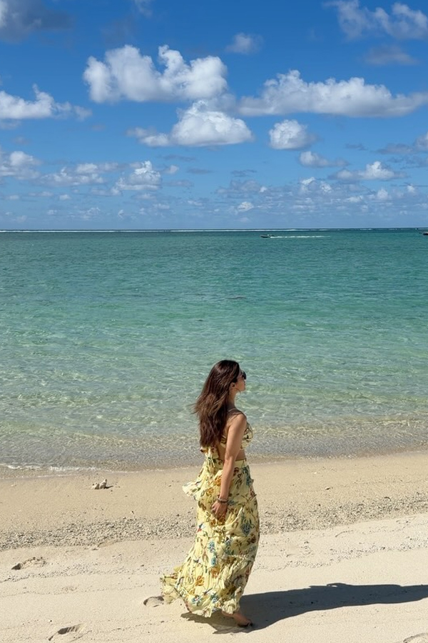_20Actress_20Mehreen_20enjoying_20a_20vacation_20with_20Her_20Husband_20Photos_20_289_29.jpg 10