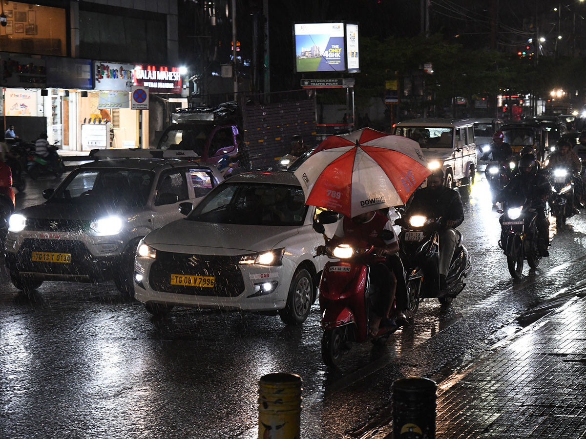 heavy_20rain_20in_20hyderabad_20today__20_2814_29.jpg 14
