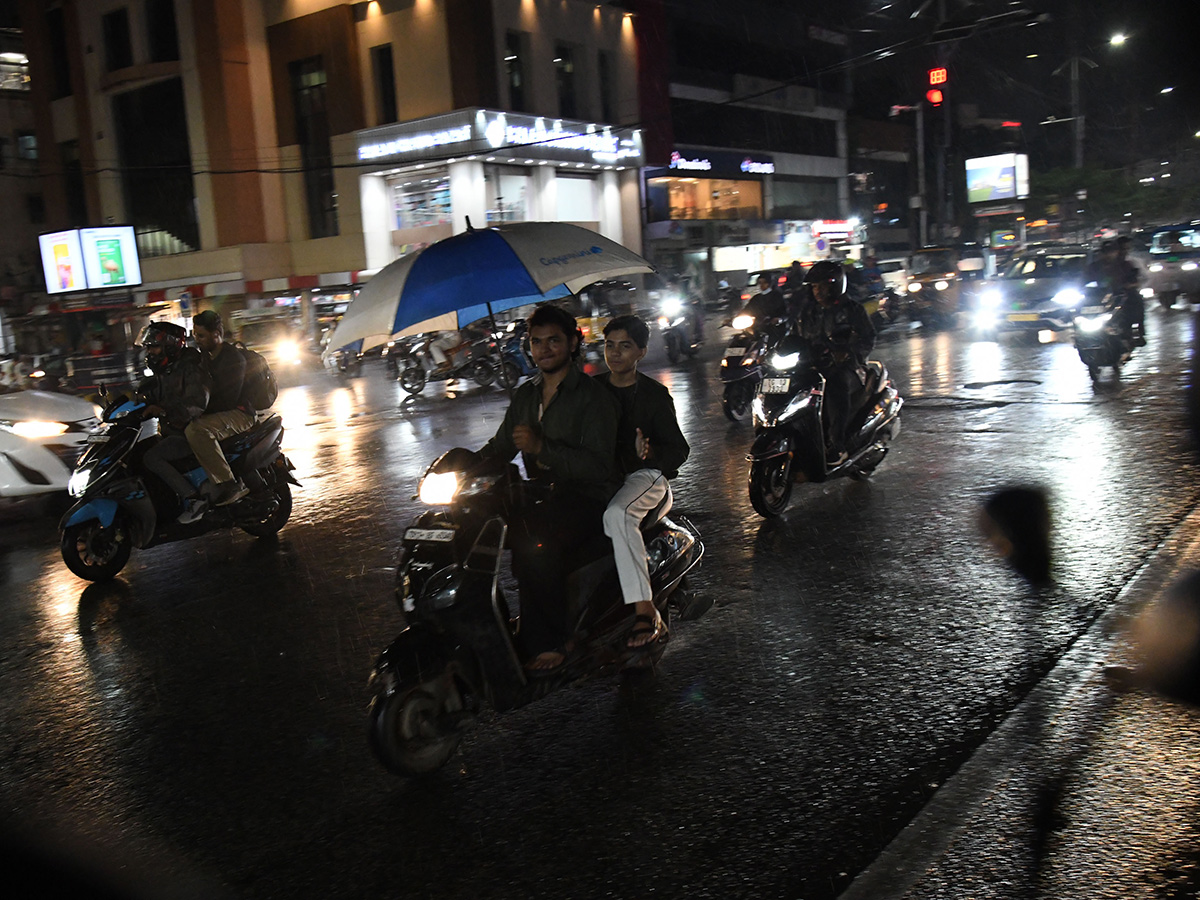 heavy_20rain_20in_20hyderabad_20today__20_2816_29.jpg 16