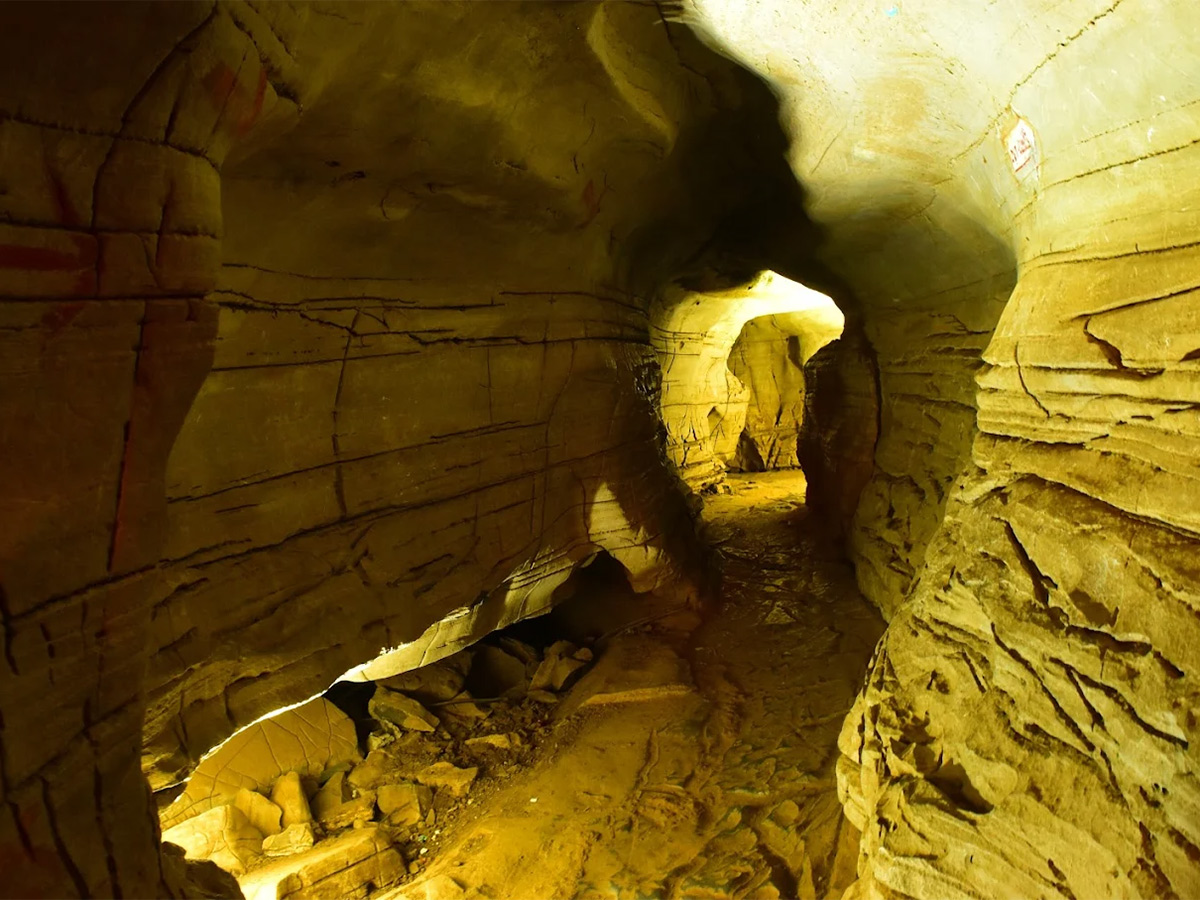 Belum_20Caves_20Nandyala_20district_20of_20Andhra_20Pradesh_20HD_20Photos__20_2810_29.jpg 10