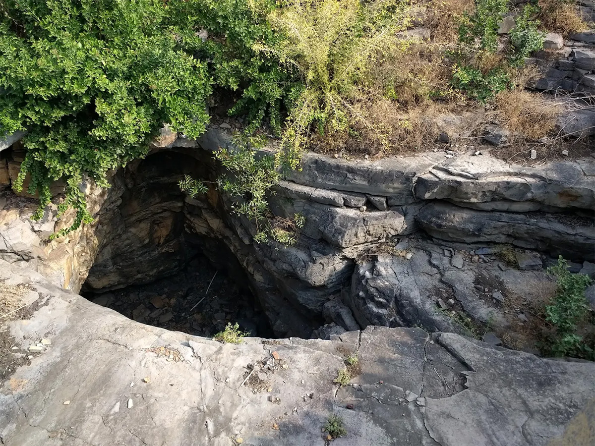 Belum_20Caves_20Nandyala_20district_20of_20Andhra_20Pradesh_20HD_20Photos__20_2823_29.jpg 23