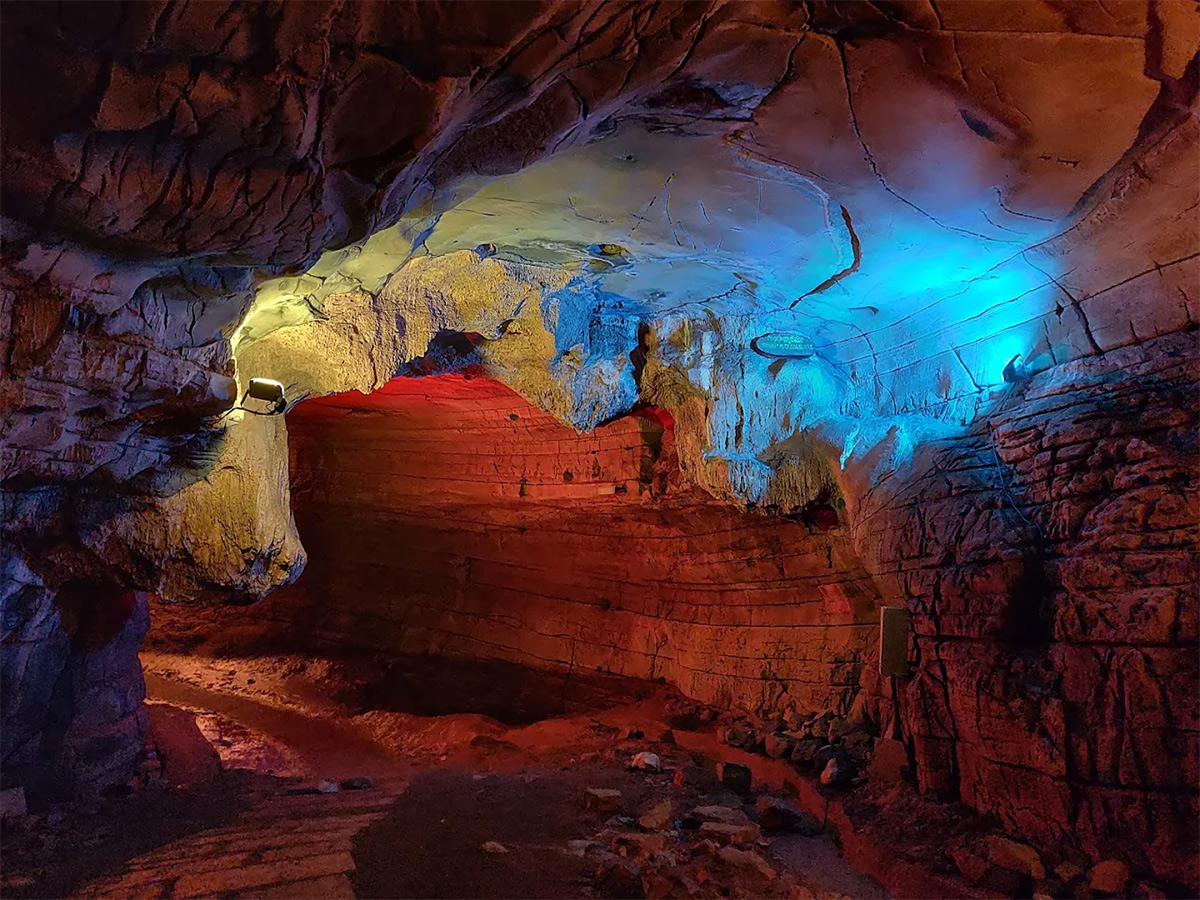 Belum_20Caves_20Nandyala_20district_20of_20Andhra_20Pradesh_20HD_20Photos__20_283_29.jpg 3