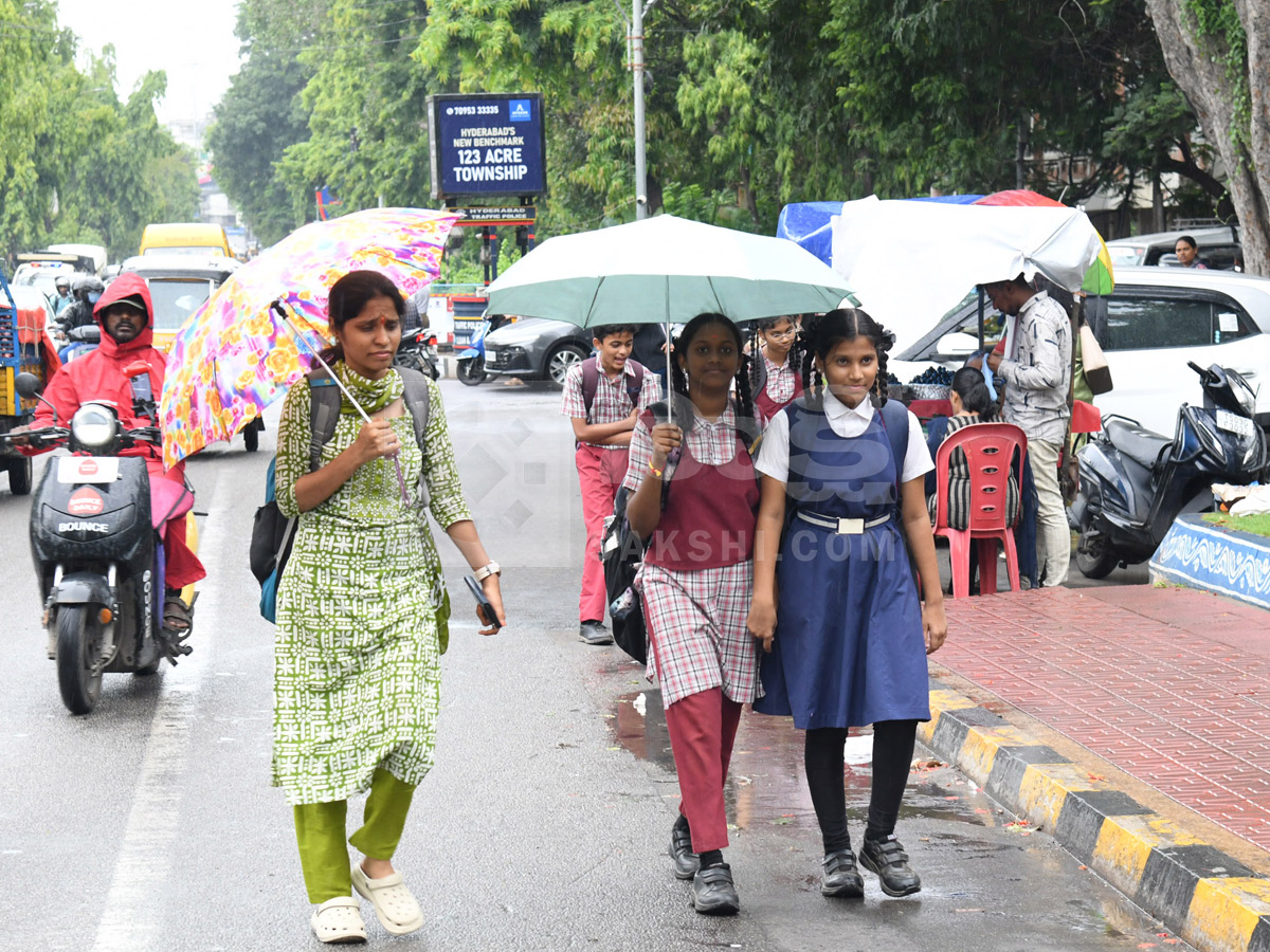 Heavy_20Rain_20In_20hyderabad_20Photos_20_283_29.jpg 3