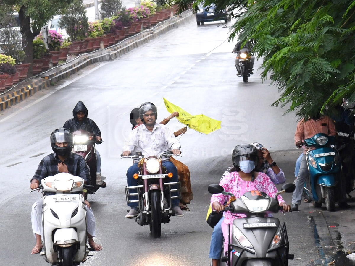 Heavy_20Rain_20In_20hyderabad_20Photos_20_285_29.jpg 5