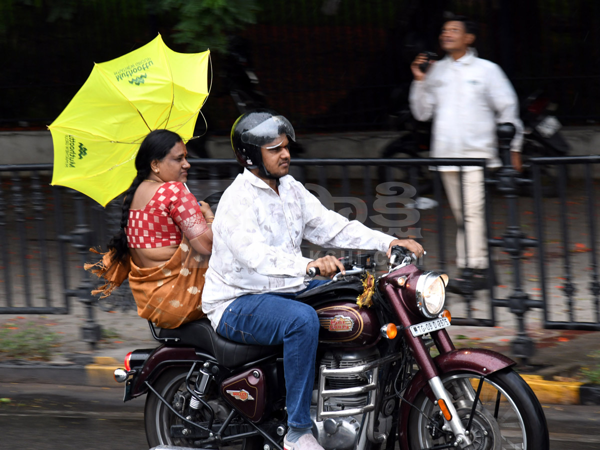 Heavy_20Rain_20In_20hyderabad_20Photos_20_286_29.jpg 6
