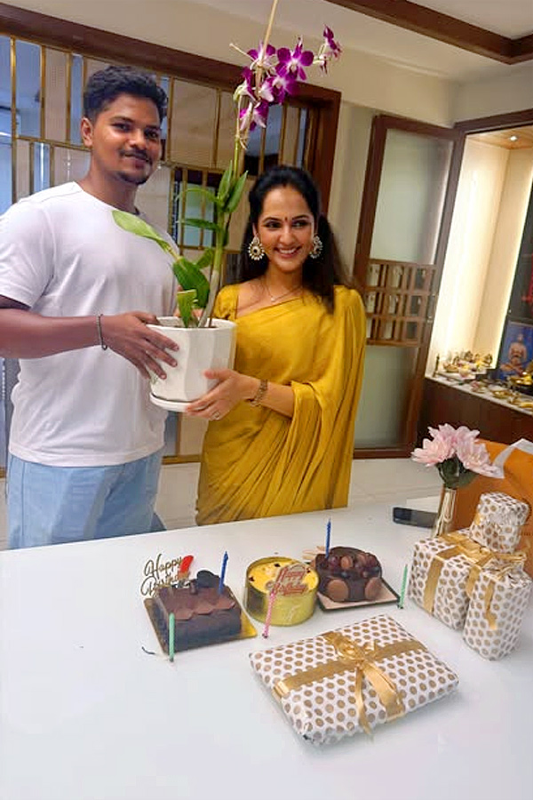 Guppedanthamanasu_20serial_20fame_20Jyoti_20Poorvaj_20Birthday_20celebrations_20Photos_20_283_29.jpg 4