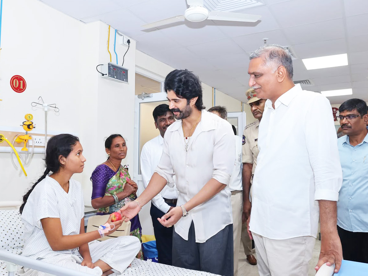 Vijay_20Deverakonda_20_287_29.jpg 7