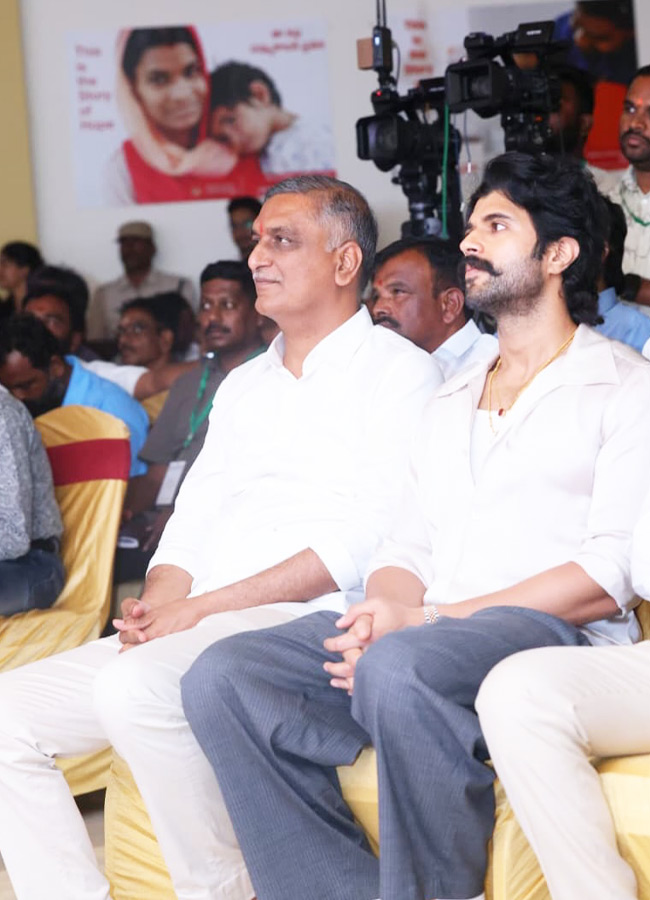 Vijay_20Deverakonda_20_289_29.jpg 9