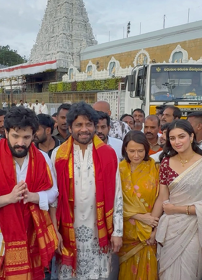 Tirumala_20Srivari_20Temple_20_284_29.jpg 4