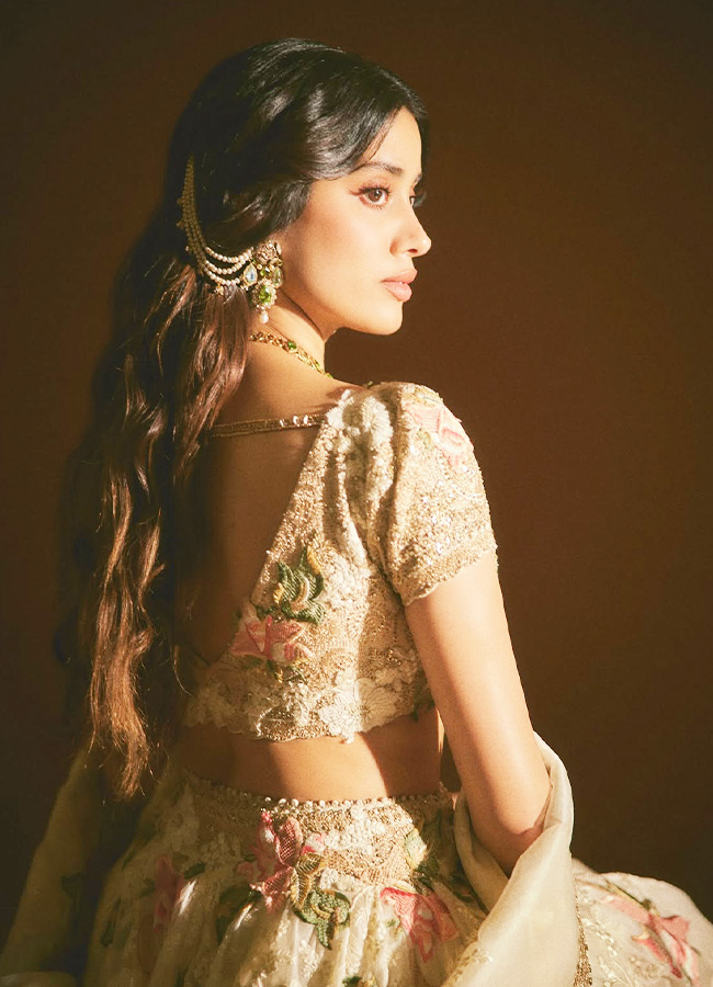 Janhvi_20Kapoor_20_285_29.jpg 5
