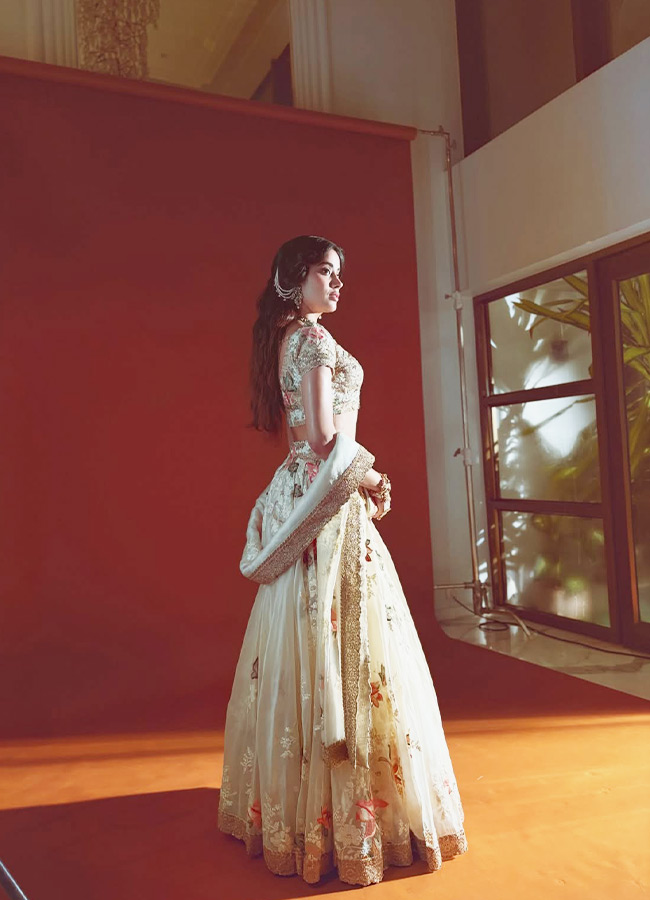 Janhvi_20Kapoor_20_287_29.jpg 7