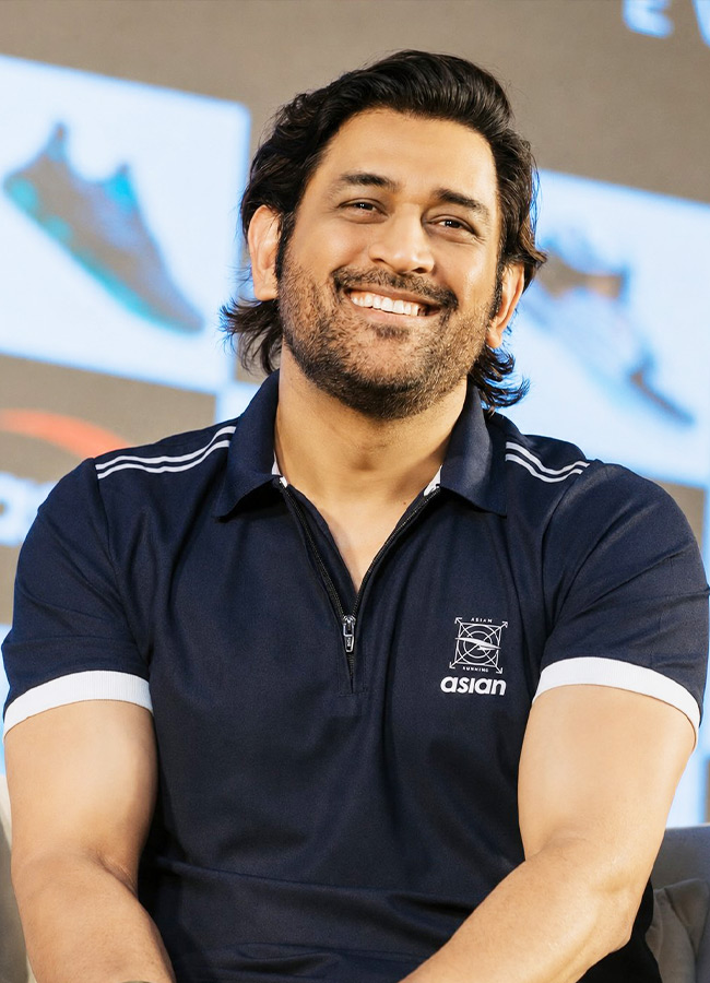 MS_20DHONI_20_288_29.jpg 10