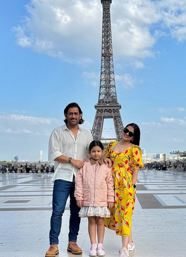 MS_20DHONI_20_289_29.jpg 7